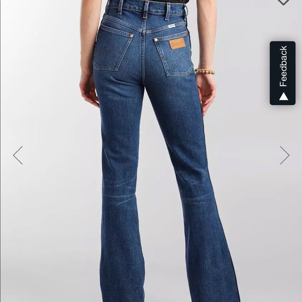 Womens Wrangler high rise Westward bootcut jeans. 30x34